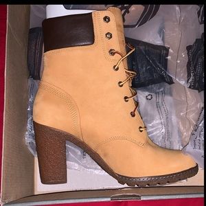 ** SOLD**

Excellent condition Timberland boots